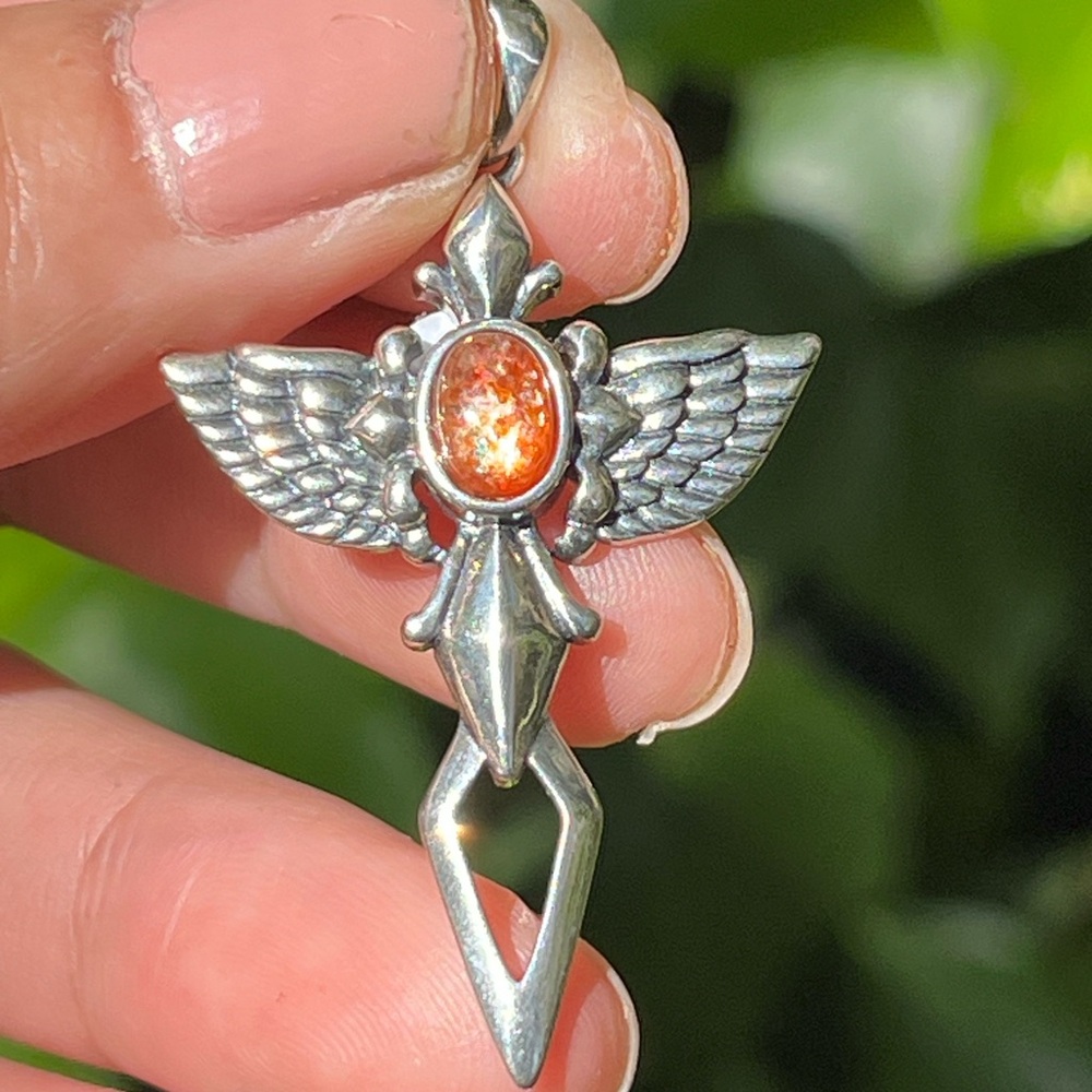 Sterling silver sunstone wing‎ pendant 1241